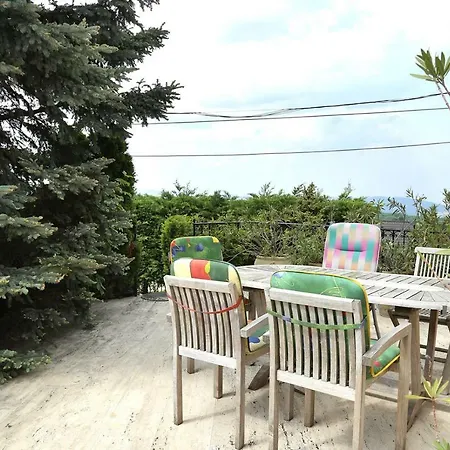 Private Oasis * Urom
