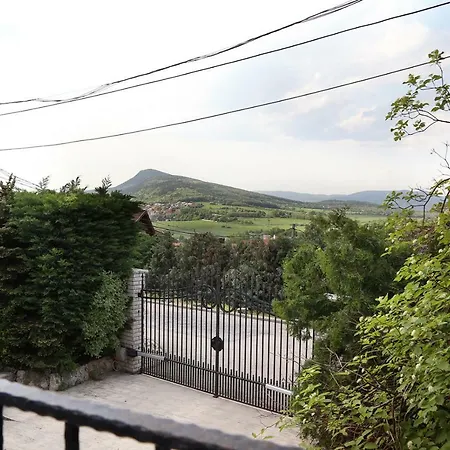 Pensión Private Oasis Urom